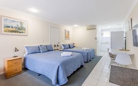 Emu Point Motel